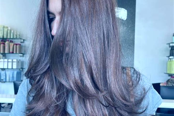 Grace, 38, a chestnut brown-eyed caucasian companion based in Generargues. Offering Couples, OWO, Travel Companion, Striptease. Available for incall and outc...