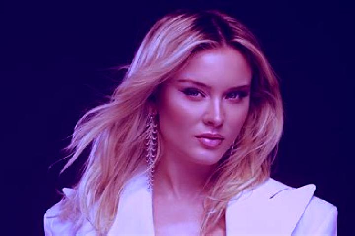 Grace, 38 — Escort in Nea Moudhania, Greece