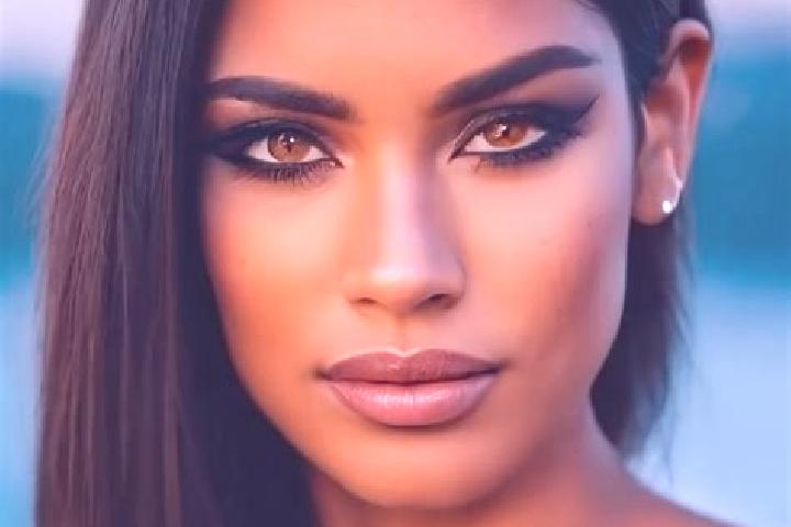 Grace, 39, a black dark-eyed latina companion based in Dendrochori. Offering OWO, Duos, CIM, BDSM. Available for incall and outcall, day and evening dates.