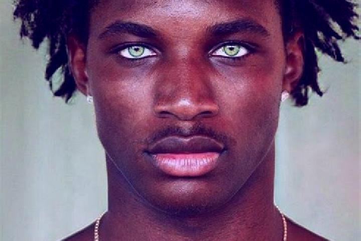 Grace, 39, a black green-eyed ebony companion based in Senhora da Graca dos Padroes. Offering Erotic Massage, GFE, BDSM, OWO. Available for incall and outcal...