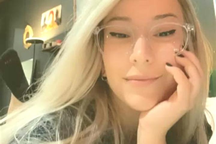 Grace, 39, a blonde dark-eyed caucasian companion based in East Huntspill. Offering 69, Striptease, Girlfriend Experience. Available for incall and outcall, ...