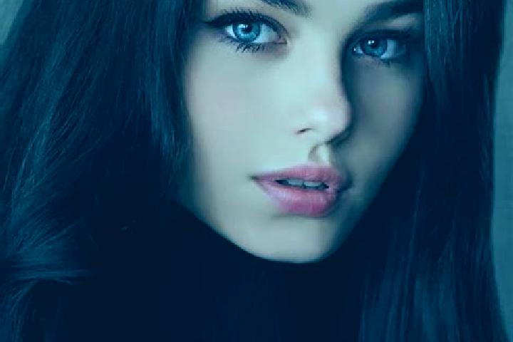 Grace, 39, a brunette dark-eyed slavic companion based in Karangkebon Timur. Offering OWO, Duos, Deep French Kissing, BDSM. Available for incall and outcall,...