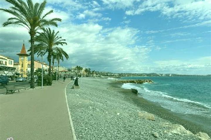 Grace, 39, a chestnut grey-eyed ebony companion based in Cagnes-sur-Mer. Offering Overnight, Prostate Massage, Domination. Available for incall and outcall, ...
