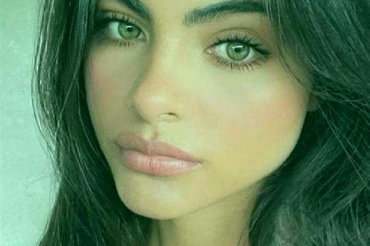 Grace, 39, a dark blonde hazel-eyed middle eastern companion based in Abadeh Abgarm. Offering Roleplay, Tantra, Prostate Massage, Fetish. Available for incal...