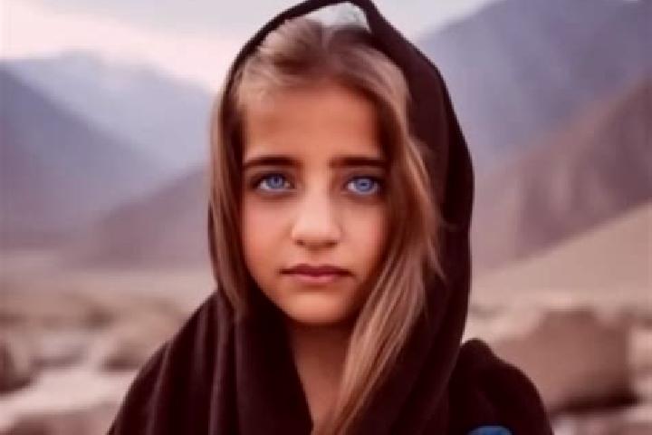 Hannah, 20, a blonde grey-eyed middle eastern companion based in Ivouani. Offering A-Level, Prostate Massage. Available for incall and outcall, overnight boo...