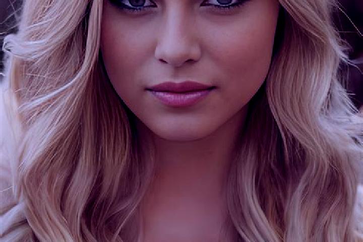 Hannah, 20, a blonde grey-eyed middle eastern companion based in Navalmoral de la Mata. Offering GFE, Massage, Deep French Kissing, A-Level, Overnight. Avail...