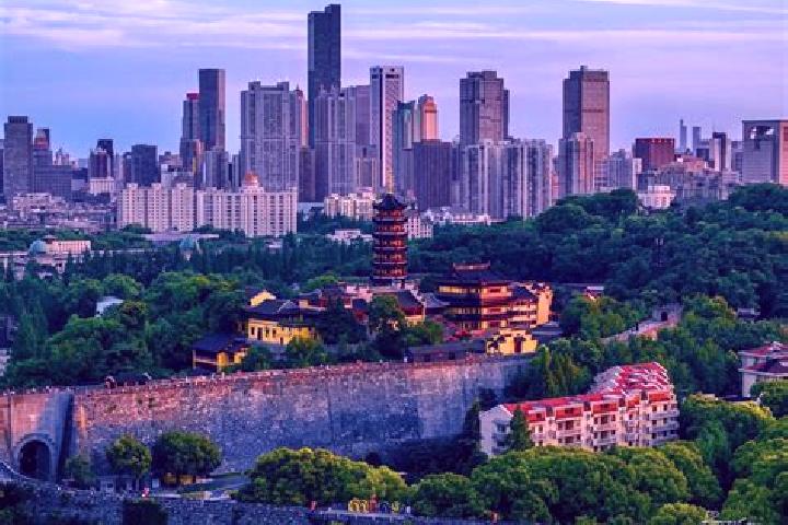 Hannah, 20 — Escort in Dafang, China