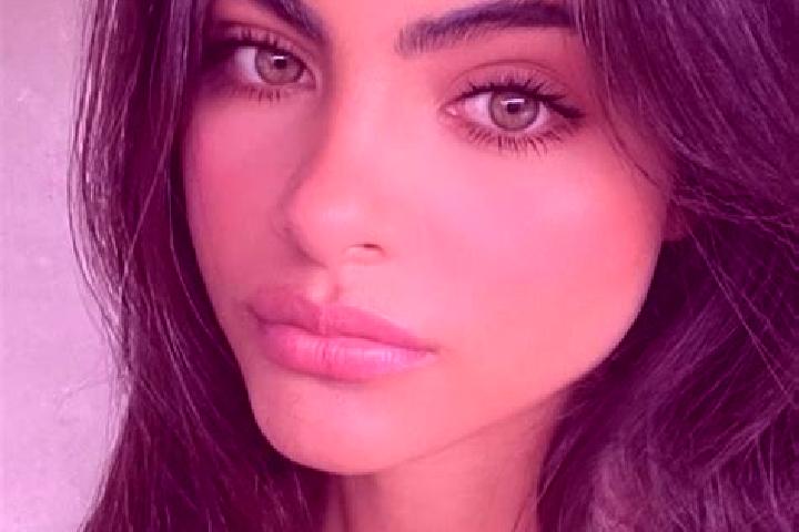 Hannah, 21, a brunette green-eyed european companion based in Araraquara. Offering Deep French Kissing, Prostate Massage, 69, Party Girl. Available for incal...