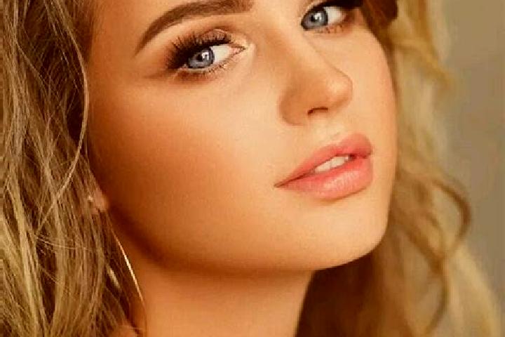 Hannah, 21, a dark blonde blue-eyed caribbean companion based in Huilongguan. Offering Striptease, Deep French Kissing, Party Girl. Available for incall and ...