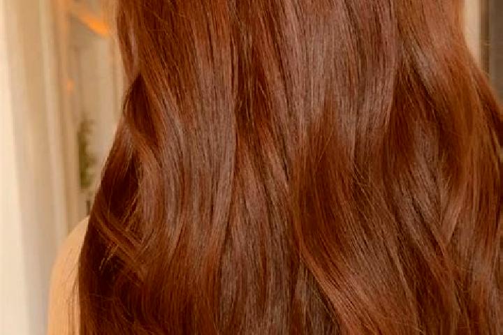 Hannah, 21, a red brown-eyed ebony companion based in Aya. Offering GFE, A-Level, Striptease. Available for incall and outcall, day and evening dates.