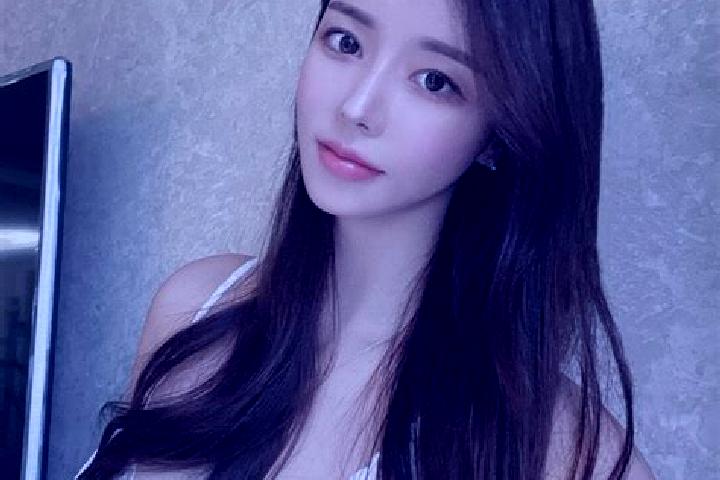 Hannah, 21 — Escort in Jihuluntu Sumu, China