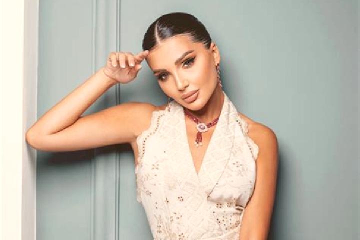 Hannah, 21 — Escort in Mal Khalifeh, Iran