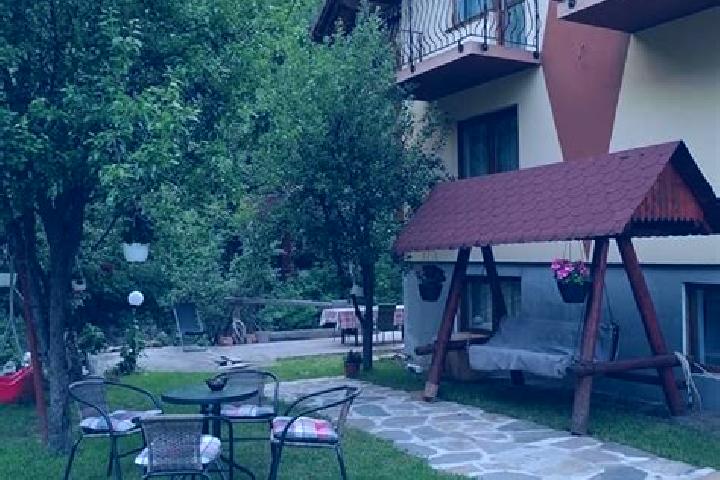 Hannah, 21 — Escort in Susag, Romania