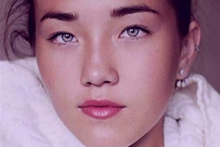 Hannah, 22, a black grey-eyed caucasian companion based in Sisak. Offering OWO, BDSM, Dinner Date. Available for incall and outcall, overnight bookings avail...