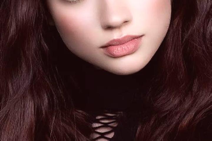 Hannah, 22, a brunette dark-eyed ebony companion based in Kannonkoski. Offering Erotic Massage, Tantra, Duos. Available for incall and outcall, day and eveni...