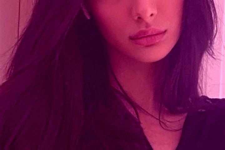 Hannah, 22, a chestnut dark-eyed middle eastern companion based in Costillares. Offering Domination, Roleplay, GFE, Deep French Kissing, Party Girl. Availabl...