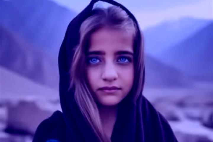 Hannah, 22, a dark blonde amber-eyed middle eastern companion based in Higueruelas. Offering Erotic Massage, Travel Companion, Girlfriend Experience. Availab...