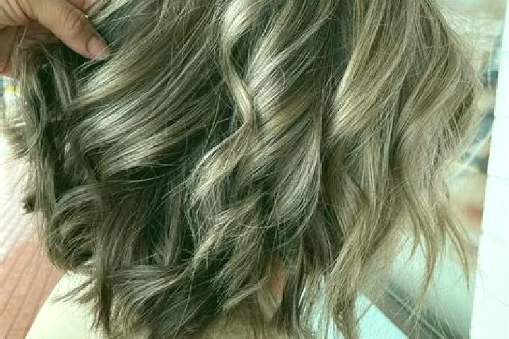 Hannah, 22, a dark blonde grey-eyed mixed companion based in Baie Des Citrons. Offering Couples, Overnight. Available for incall and outcall, day and evening...