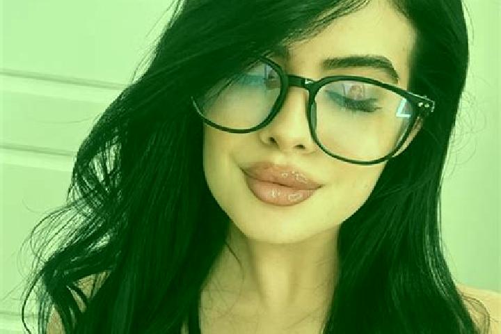 Hannah, 22 — Escort in Canada Chica Antigua, Mexico