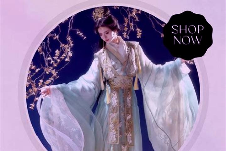 Hannah, 22 — Escort in Huadian, China