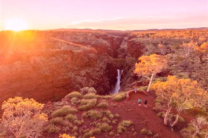 Hannah, 22 — Escort in Paraburdoo, Australia