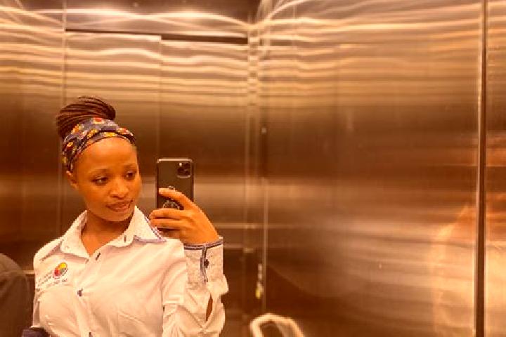 Hannah, 22 — Escort in Thubelihle, South Africa