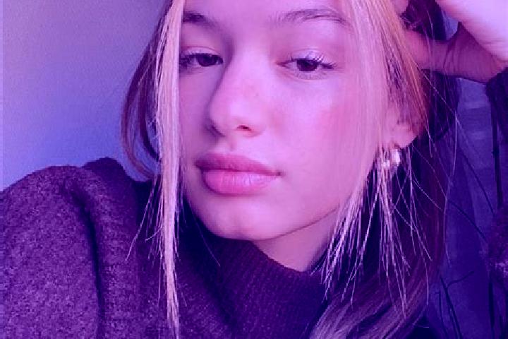 Hannah, 23, a blonde brown-eyed asian companion based in Karakocan. Offering Fetish, Deep French Kissing, Domination. Available for incall and outcall, overn...