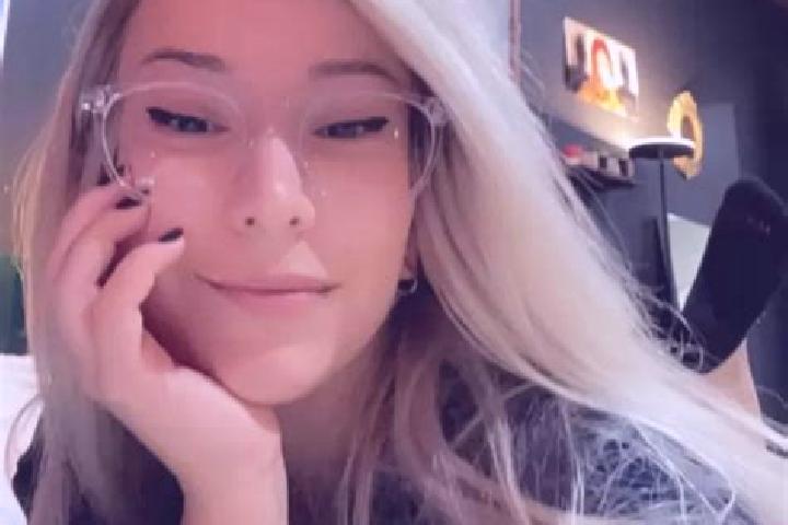 Hannah, 23, a blonde grey-eyed ebony companion based in Sofiysk. Offering Roleplay, Tantra, Striptease, Erotic Massage. Available for incall and outcall, ove...