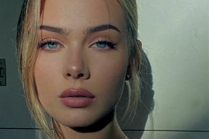 Hannah, 23, a blonde grey-eyed european companion based in Divinolandia de Minas. Offering Party Girl, Dinner Date, CIM. Available for incall and outcall, ov...