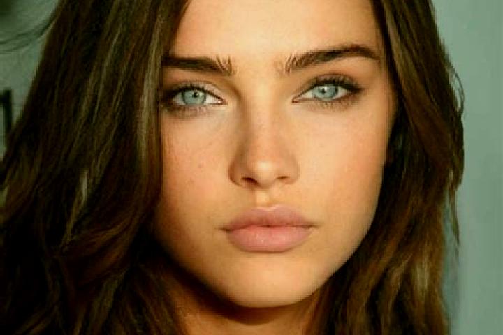 Hannah, 23, a brunette amber-eyed slavic companion based in Glen Parva. Offering Deep French Kissing, CIM, Tantra, 69, BDSM. Available for incall and outcall...