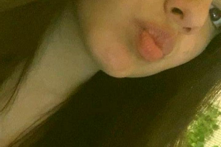 Hannah, 23, a brunette brown-eyed latina companion based in Cihu. Offering Fetish, Dinner Date. Available for incall and outcall, day and evening dates.
