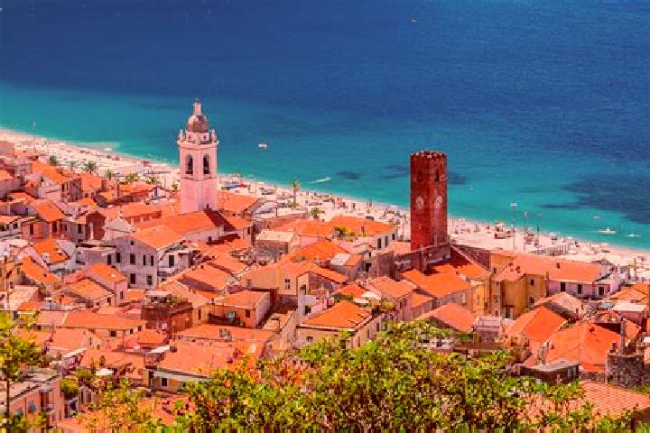 Hannah, 23 — Escort in Mele, Italy