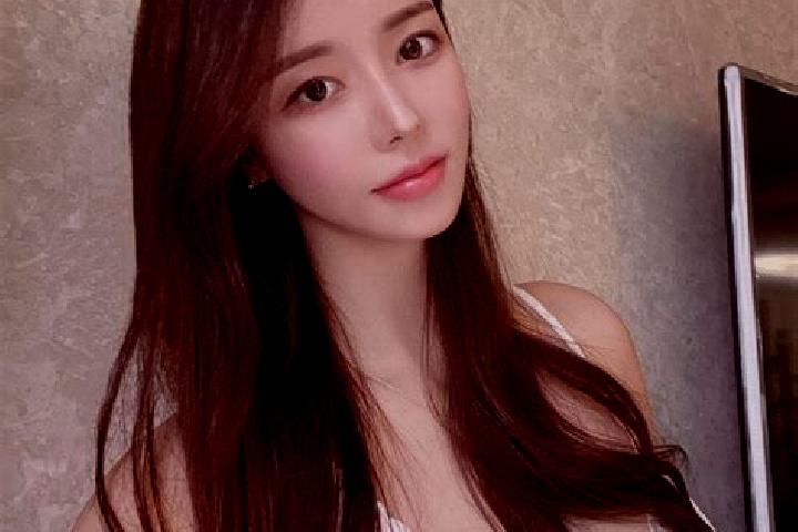 Hannah, 23 — Escort in Niucheng, China