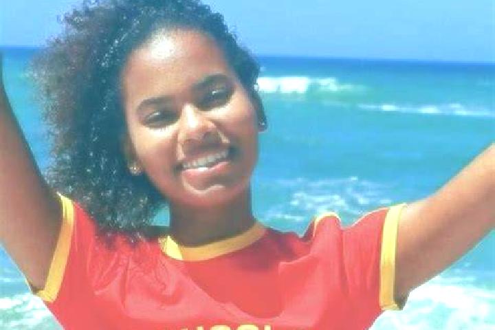 Hannah, 23 — Escort in Quicunzo, Angola
