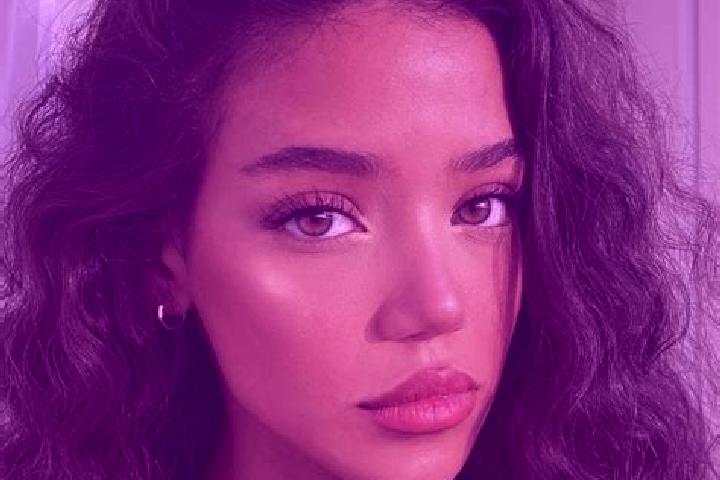 Hannah, 24, a black brown-eyed mixed companion based in Hennessey. Offering Girlfriend Experience, A-Level, Domination, CIM. Available for incall and outcall...