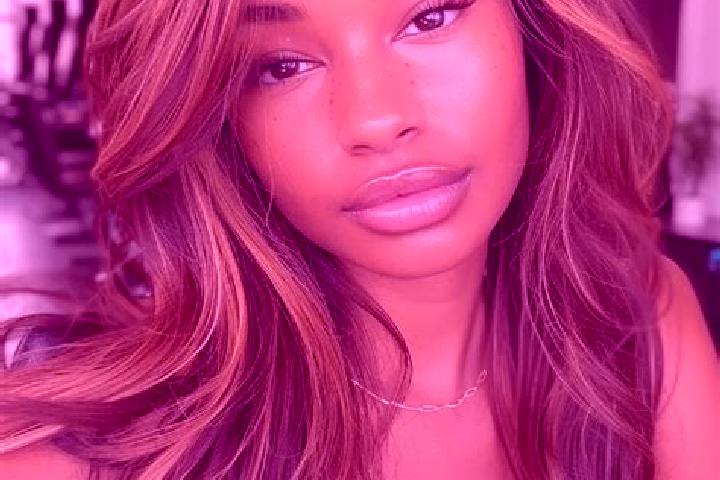Hannah, 24, a dark blonde dark-eyed caucasian companion based in Statz. Offering Dinner Date, Fetish, Party Girl. Available for incall and outcall, day and e...