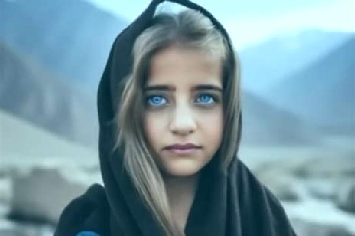 Hannah, 24, a dark blonde dark-eyed middle eastern companion based in Lithaire. Offering A-Level, Duos, GFE, Roleplay, CIM. Available for incall and outcall,...