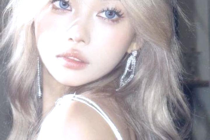 Hannah, 24, a platinum blonde hazel-eyed asian companion based in Currais. Offering Overnight, Roleplay, CIM. Available for incall and outcall, overnight boo...