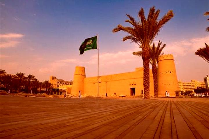 Hannah, 24 — Escort in Al Majma ah, Saudi Arabia