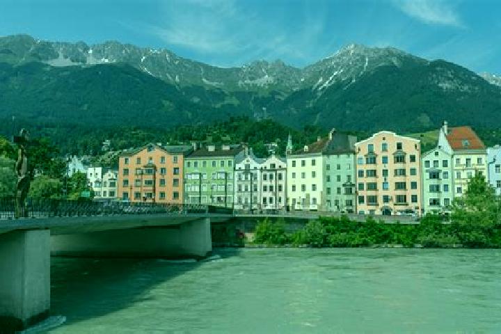 Hannah, 24 — Escort in Aussertreffling, Austria