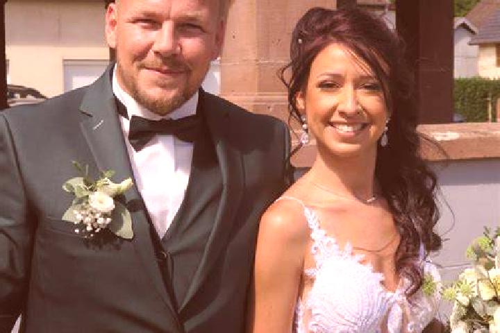 Hannah, 24 — Escort in Brevilliers, France