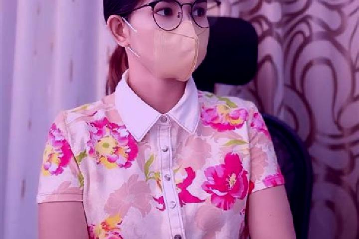 Hannah, 24 — Escort in Bulay, Indonesia