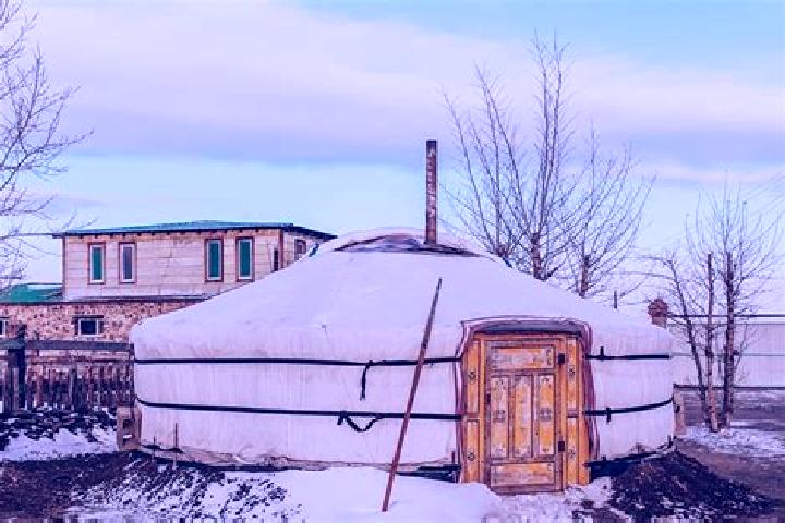 Hannah, 24 — Escort in Engel -Yurt, Russia