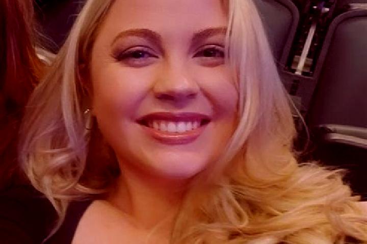 Hannah, 24 — Escort in Fairport, United States