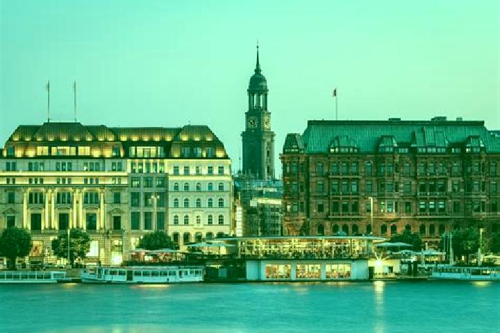 Hannah, 24 — Escort in Fredriksberg, Sweden