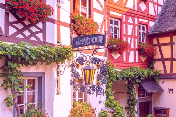 Hannah, 24 — Escort in Hogsdorf, Germany