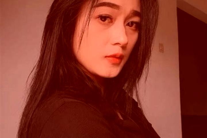 Hannah, 24 — Escort in Lilin Satu, Indonesia