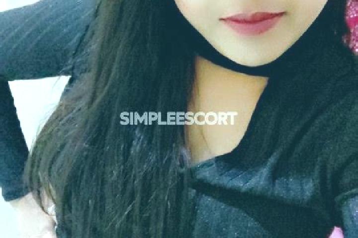 Hannah, 24 — Escort in Nadisal, India