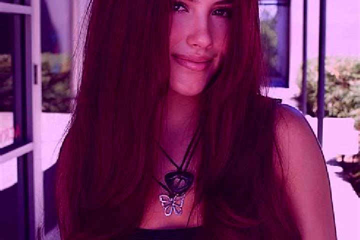 Hannah, 25, a auburn dark-eyed slavic companion based in Neuenbrook. Offering CIM, Couples. Available for incall and outcall, overnight bookings available.