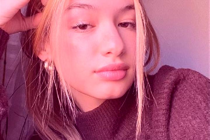 Hannah, 25, a blonde brown-eyed asian companion based in Akhlatyan. Offering BDSM, Girlfriend Experience, Couples. Available for incall and outcall, overnigh...